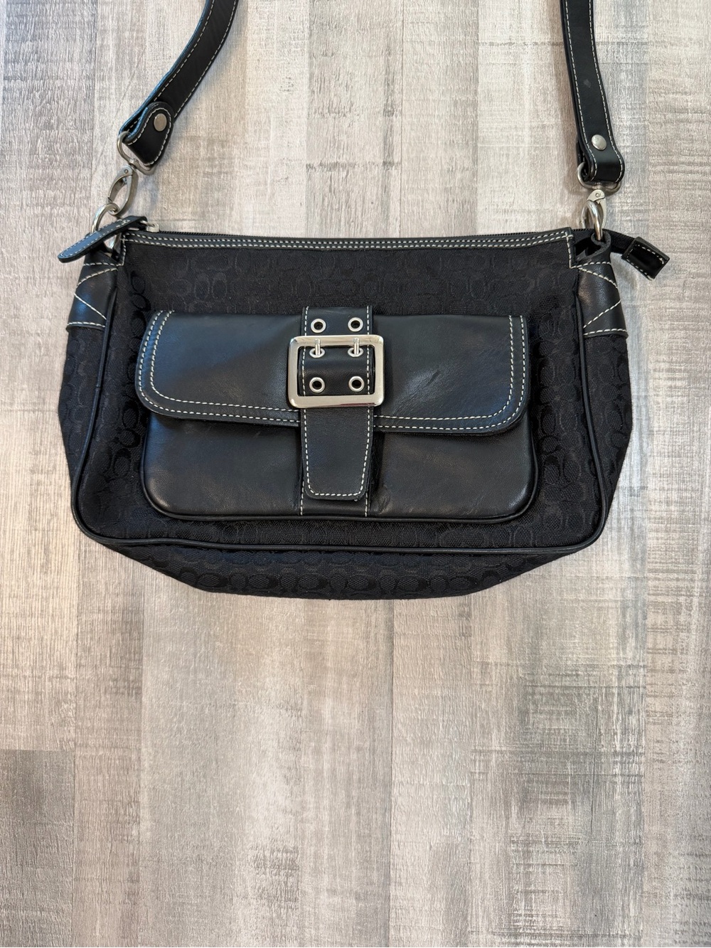 Coach Signature Soho Black Jacquard Leather Buckle Flap Shoulder Bag Y2K